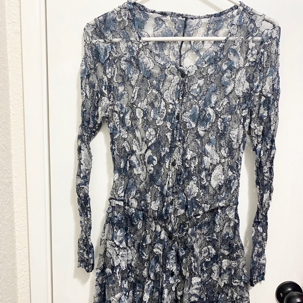 Deca  Paris Laced Size M Women’s Chimese  Dress .